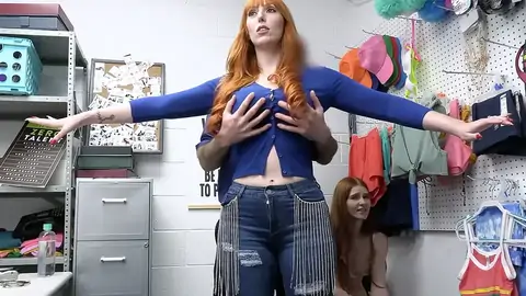 两个红发女孩和警官进行 FFM 三人行